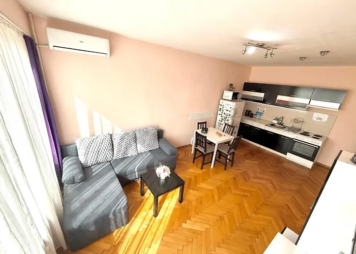 Lovely City Center 1Bd, 1Bt Apartment