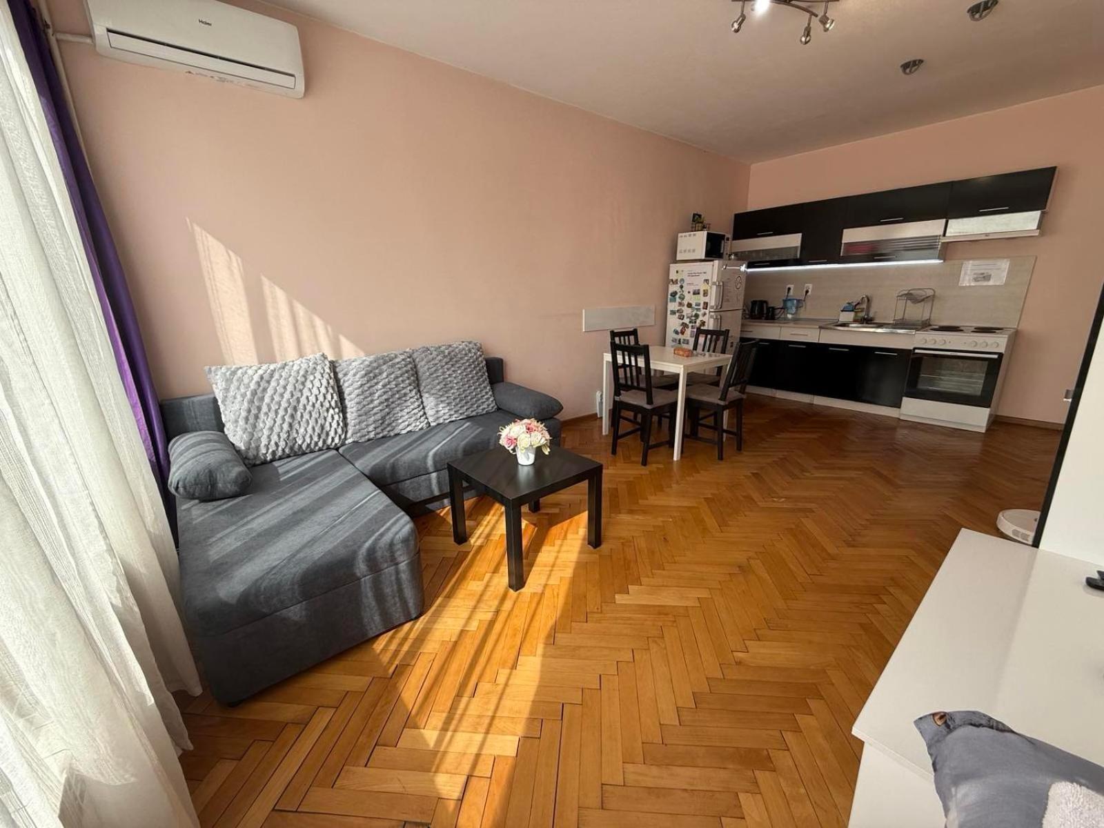 Lovely Center 1bd, 1bt